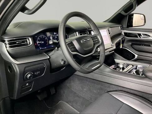 New 2026 Jeep Grand Wagoneer Limited AWD/4WD image 8