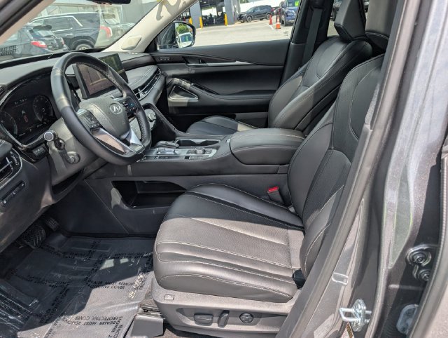 Used 2025 INFINITI QX60 Sensory w/ Vision Package AWD/4WD image 17