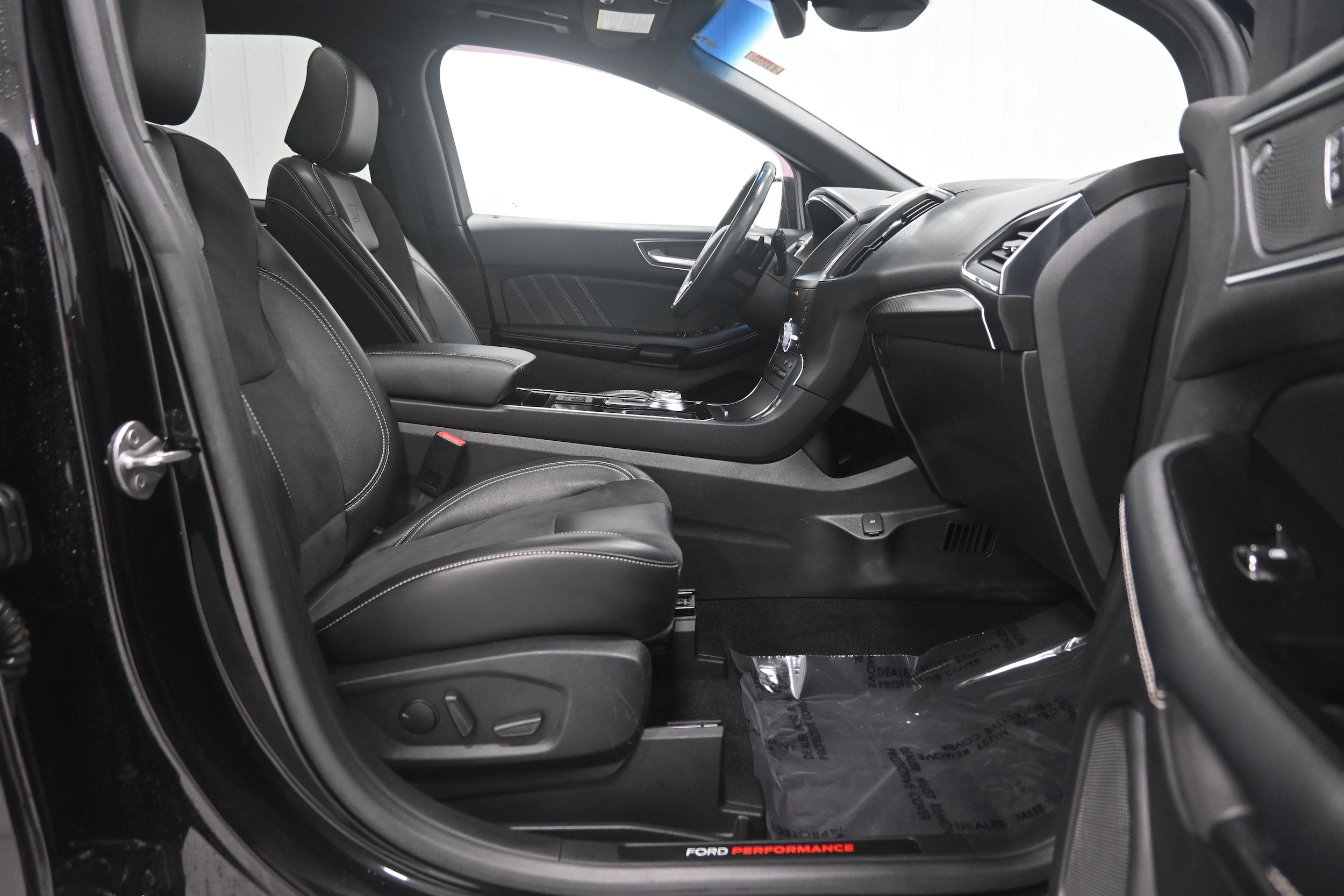 Used 2020 Ford Edge ST w/ Equipment Group 401A AWD/4WD image 28