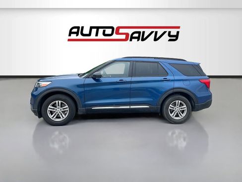 Used 2022 Ford Explorer XLT w/ Equipment Group 202A RWD image 4