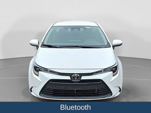 Used 2026 Toyota Corolla LE FWD image 3