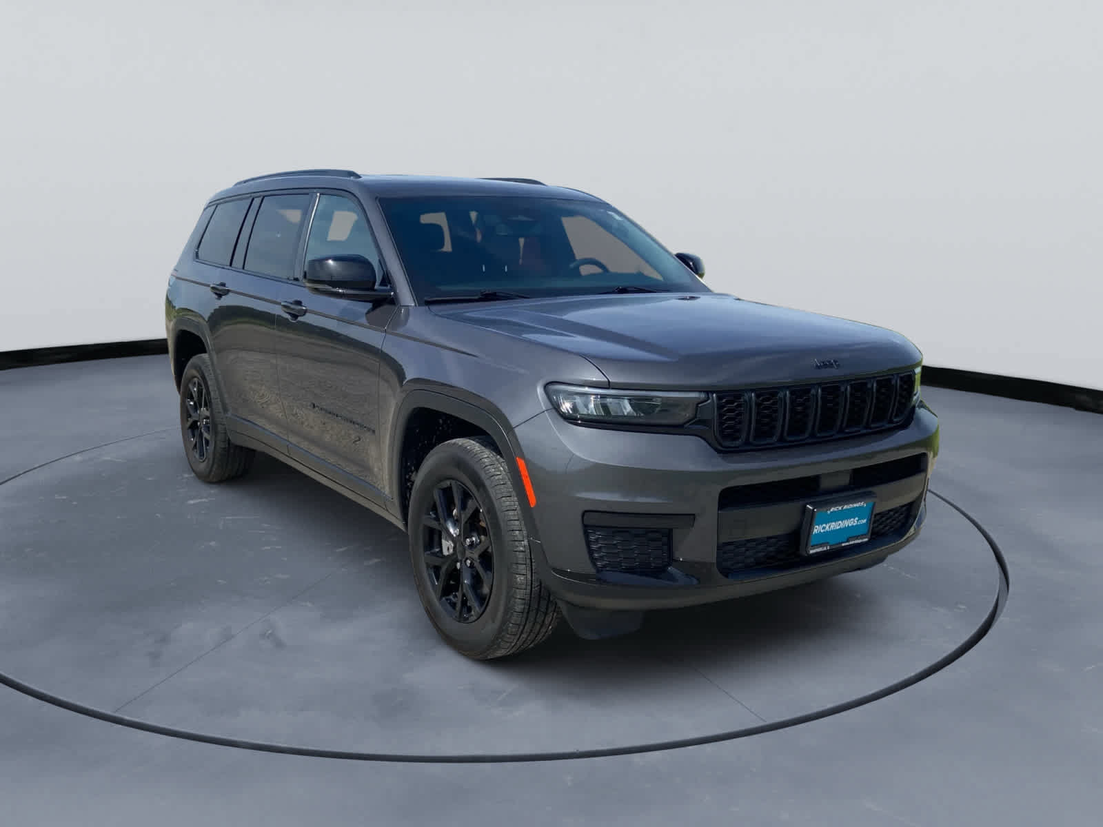 Used 2024 Jeep Grand Cherokee L Altitude AWD/4WD image 5