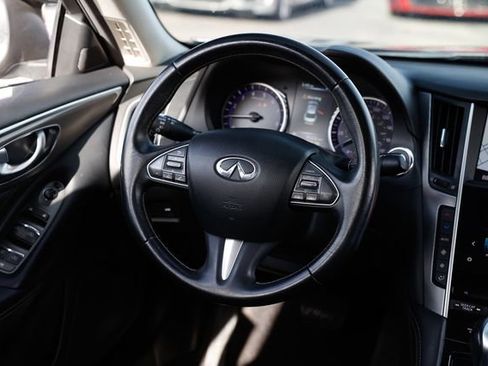 Used 2017 INFINITI Q50 Signature Edition w/ All Weather Package (L93) image 33