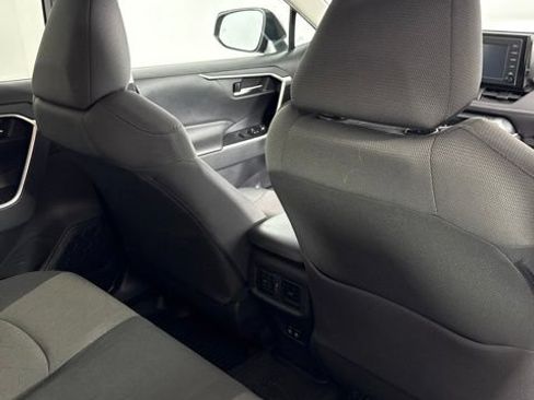 Used 2019 Toyota RAV4 XLE AWD/4WD image 28