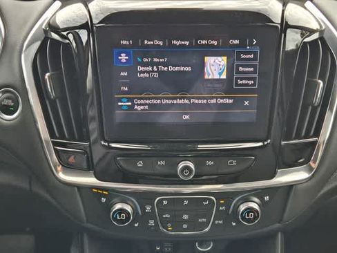 Used 2023 Chevrolet Traverse High Country FWD image 17