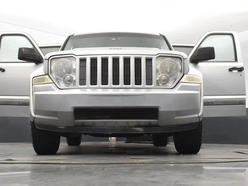 Used 2011 Jeep Liberty Sport w/ Popular Equipment Group AWD/4WD image 11