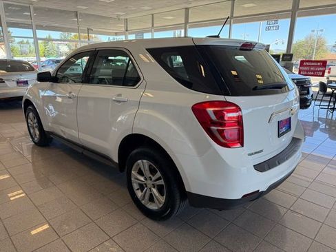 Used 2017 Chevrolet Equinox LS FWD image 5