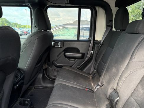 Used 2020 Jeep Gladiator Sport w/ Quick Order Package 24S AWD/4WD image 8