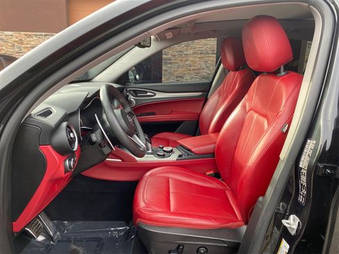 Used 2019 Alfa Romeo Stelvio Sport w/ Quick Order Package 22J Sport image 9
