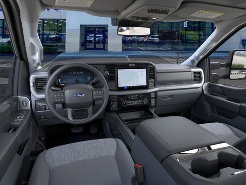 New 2026 Ford F250 XLT w/ XLT Premium Package image 9