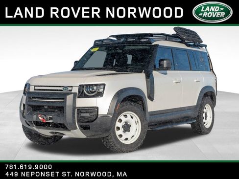 New 2024 Land Rover Defender 110 S image 1