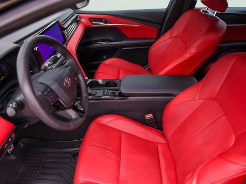 Used 2025 Toyota Camry XSE image 11