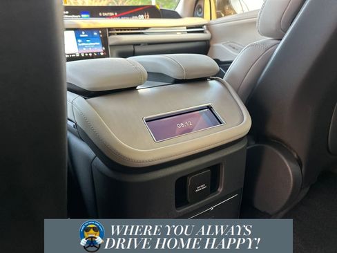 New 2026 Lincoln Navigator Premiere image 24