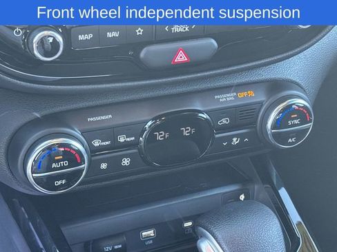 Certified 2025 Kia Soul S image 24