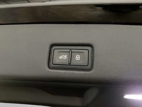 Used 2025 Audi Q5 Premium Plus w/ Premium Plus AWD/4WD image 15