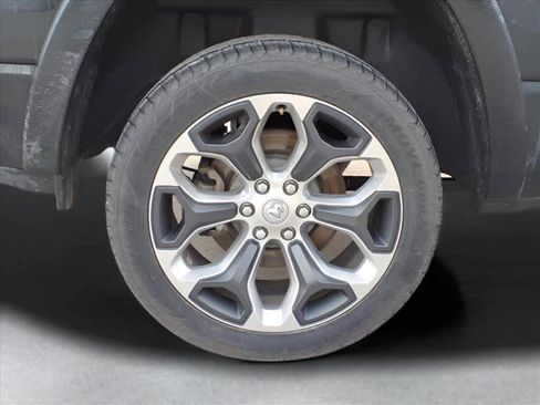 Used 2020 RAM 1500 Limited image 6