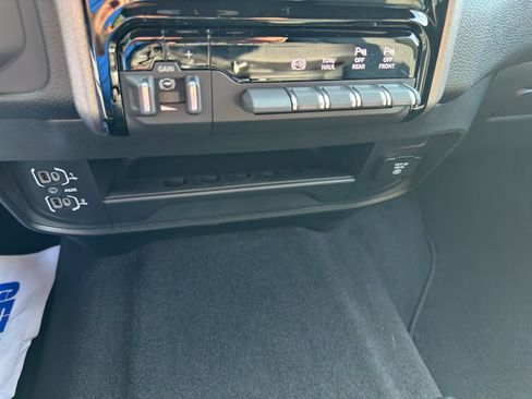 New 2026 RAM 2500 Tradesman AWD/4WD image 21