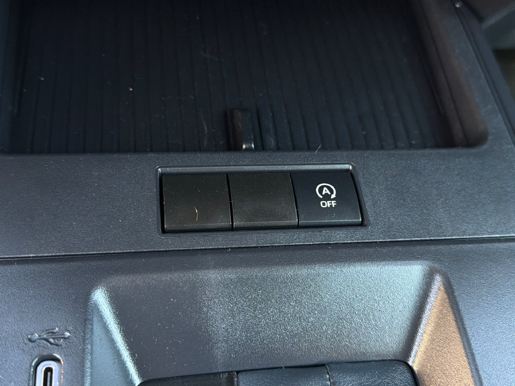 Used 2026 Toyota Corolla Cross L FWD image 30