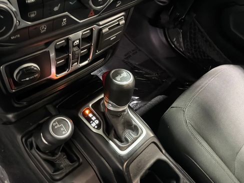 Used 2020 Jeep Wrangler Unlimited Sport S AWD/4WD image 29