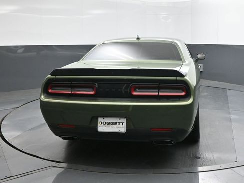Used 2022 Dodge Challenger R/T w/ Plus Package image 5