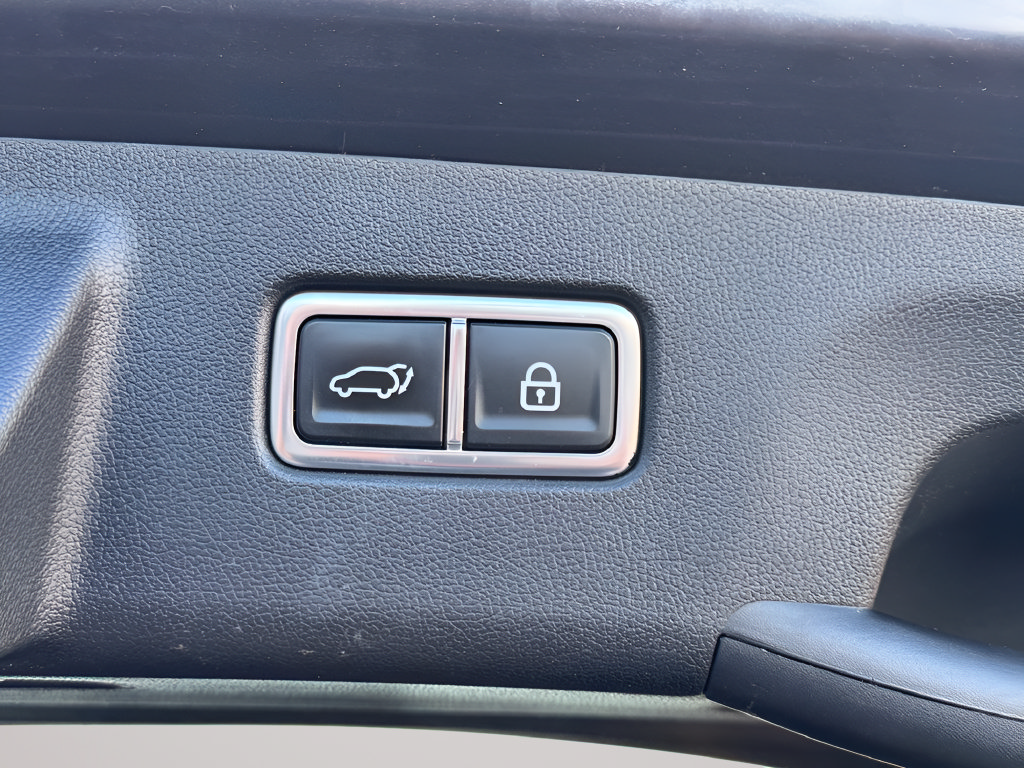 Used 2022 Kia Sorento SX AWD/4WD image 38