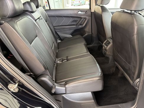 Used 2024 Volkswagen Tiguan SE FWD image 30