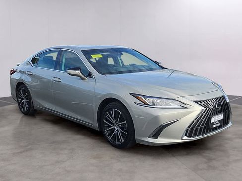 Used 2023 Lexus ES 350 w/ Premium Package image 3