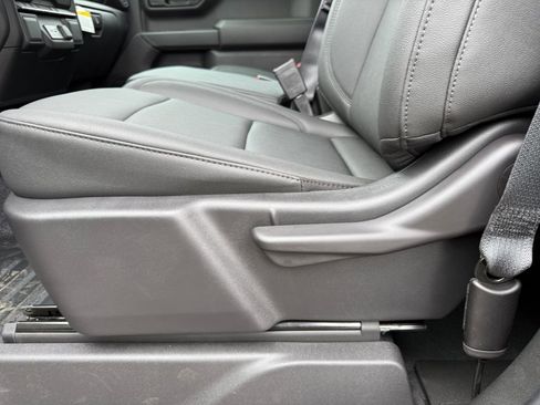 New 2026 Chevrolet Silverado 1500 W/T AWD/4WD image 10