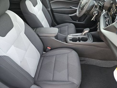 New 2026 Chevrolet Trax LS w/ LS Convenience Package FWD image 15