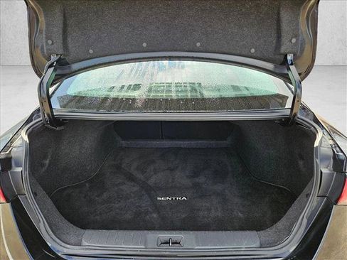 Used 2024 Nissan Sentra SV image 6