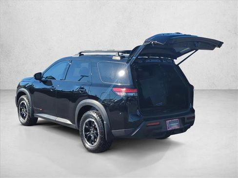 Used 2025 Nissan Pathfinder Rock Creek image 7