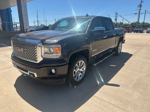 Used 2015 GMC Sierra 1500 Denali w/ Driver Alert Package AWD/4WD image 33