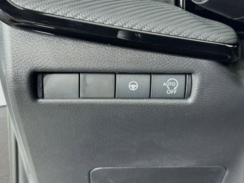 New 2026 Nissan Kicks SR image 10