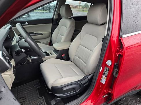 Used 2022 Kia Sportage LX FWD image 9