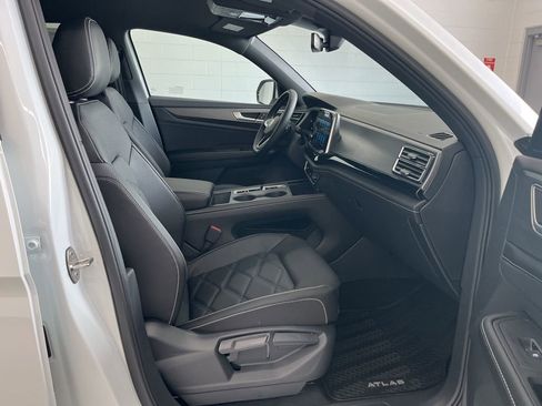 New 2026 Volkswagen Atlas Cross Sport SE AWD/4WD image 30