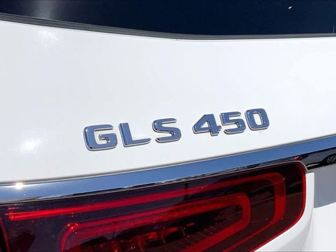 Used 2023 Mercedes-Benz GLS 450 4MATIC image 31