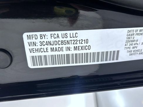 Used 2022 Jeep Compass Limited image 25