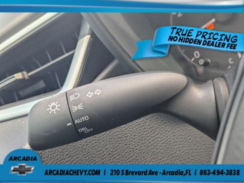 Used 2025 Toyota Corolla LE FWD image 31
