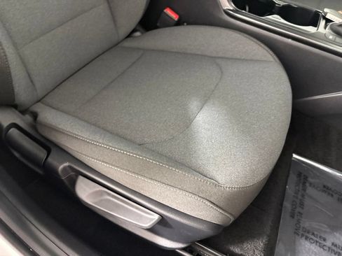 Used 2025 Kia K4 FWD image 29