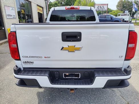 Used 2019 Chevrolet Colorado LT AWD/4WD image 7