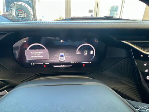 New 2026 Jeep Cherokee Overland image 25