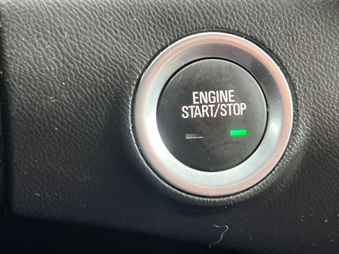 Used 2023 GMC Terrain Denali w/ LPO, Floor Liner Package image 20