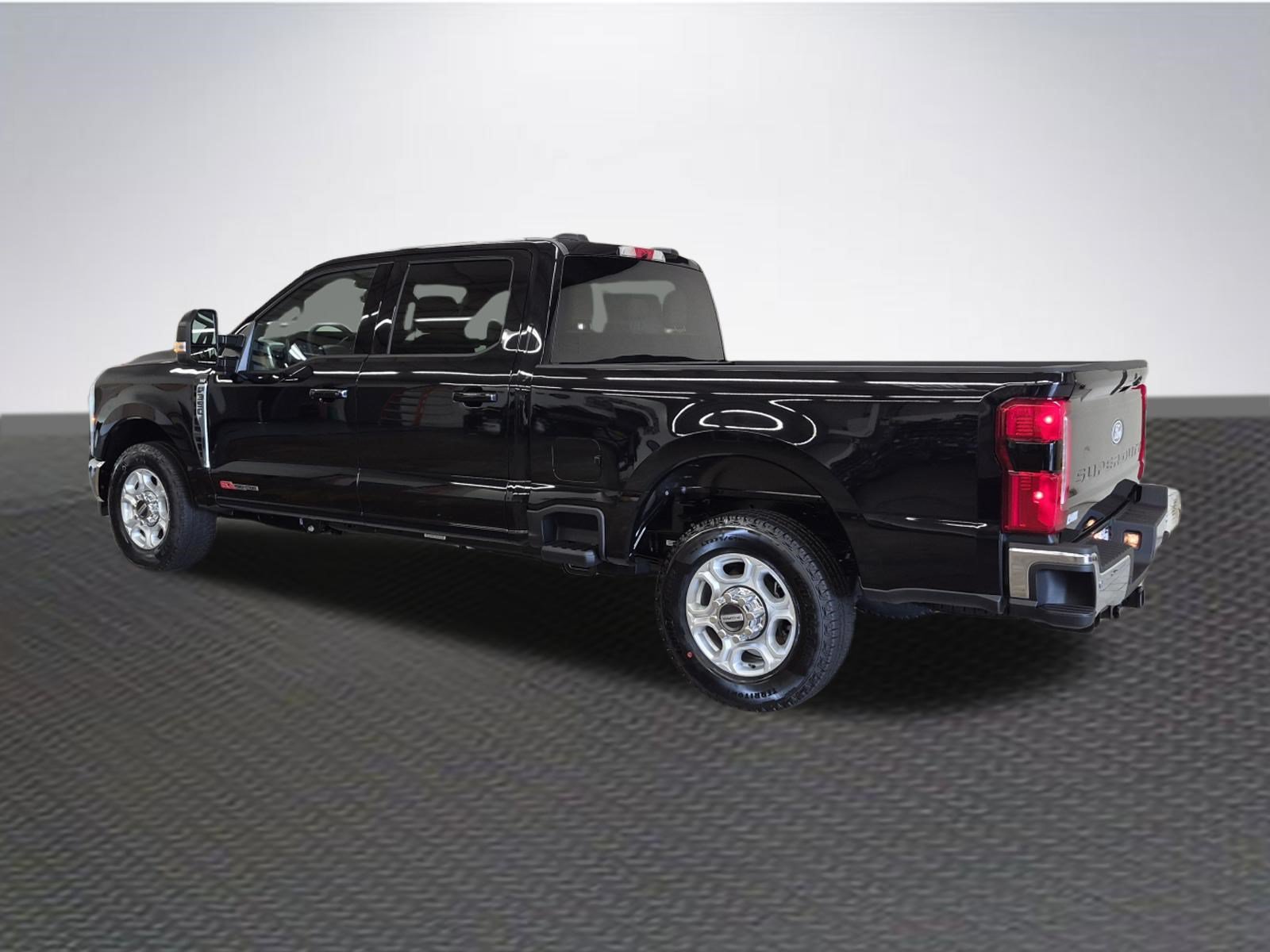 New 2027 Ford F350 XLT w/ XLT Premium Package RWD image 4