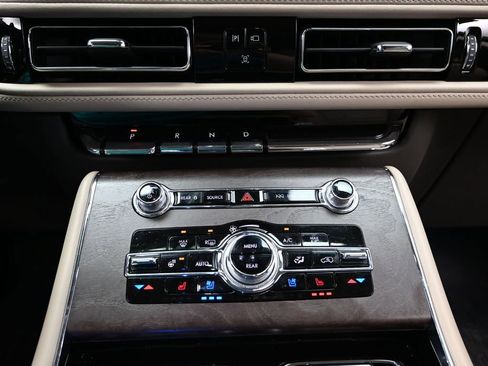 Used 2024 Lincoln Aviator Reserve w/ Equipment Group 201A AWD/4WD image 51
