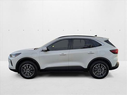 New 2025 Ford Escape SE image 5