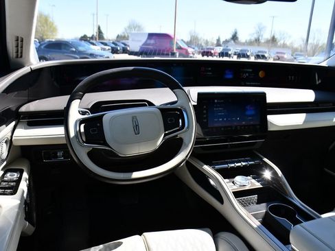 Used 2024 Lincoln Nautilus Black Label AWD/4WD image 11