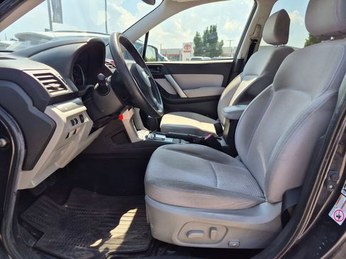 Used 2015 Subaru Forester 2.5i Premium w/ Popular Package #2 AWD/4WD image 17