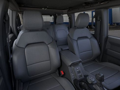 New 2026 Ford Bronco Badlands image 10