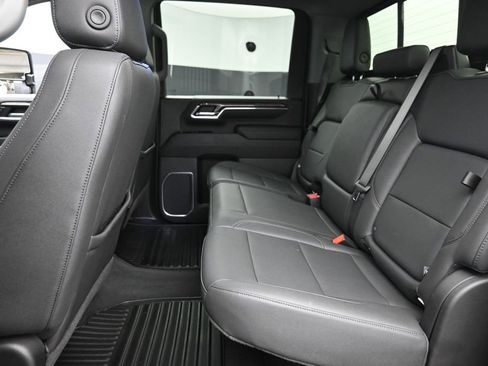 Used 2024 Chevrolet Silverado 3500 LTZ w/ LTZ Plus Package AWD/4WD image 9