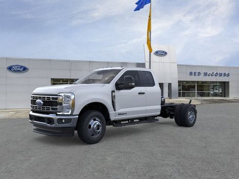 New 2026 Ford F350 XL AWD/4WD image 1